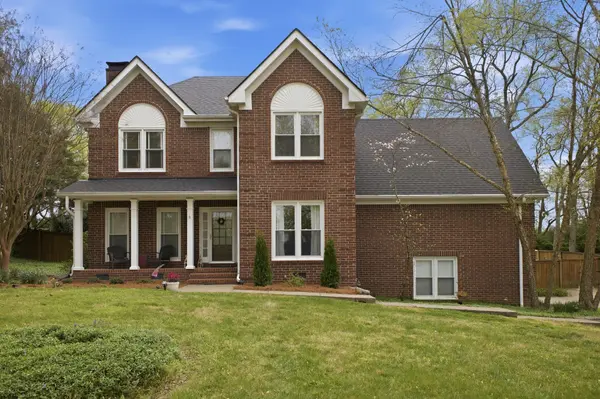 4012 Oxford Glen Dr, Franklin, TN 37067