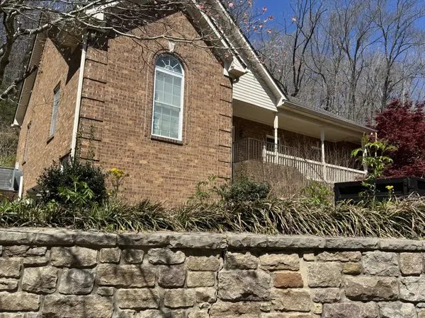 8238 Charlotte Pike, Nashville, TN 37221