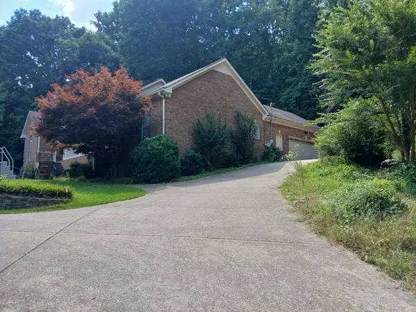 8238 Charlotte Pike, Nashville, TN 37221