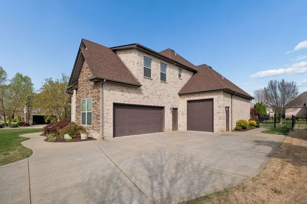 2824 Wynthrope Hall Dr, Murfreesboro, TN 37129