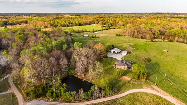 1075 Fannie Nicholson Rd, Chapmansboro, TN 37035