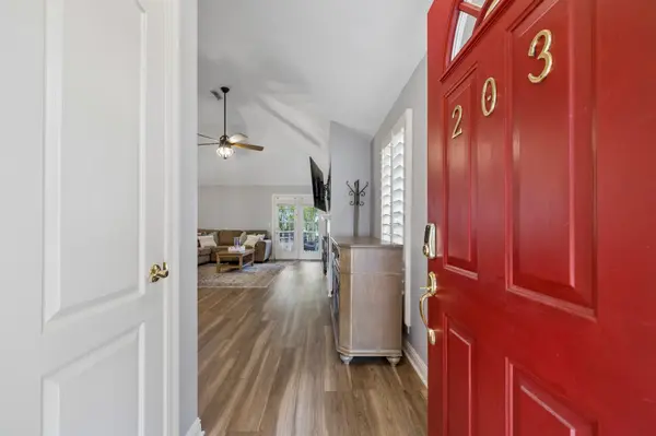 203 Cameron Ct, Hermitage, TN 37076