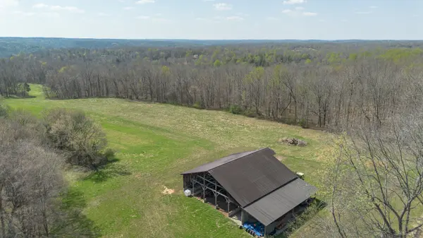 1904 Millers Chapel Rd, Charlotte, TN 37036