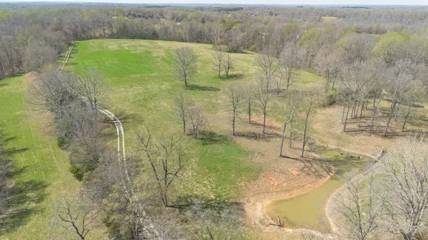 1904 Millers Chapel Rd, Charlotte, TN 37036