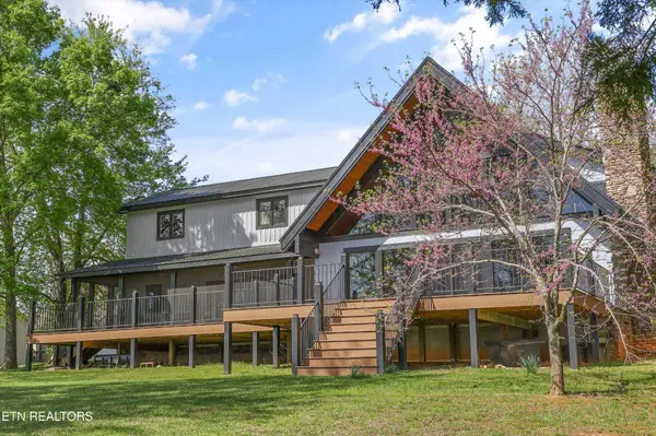 1374 Paradise Lane, Dandridge, TN 37725