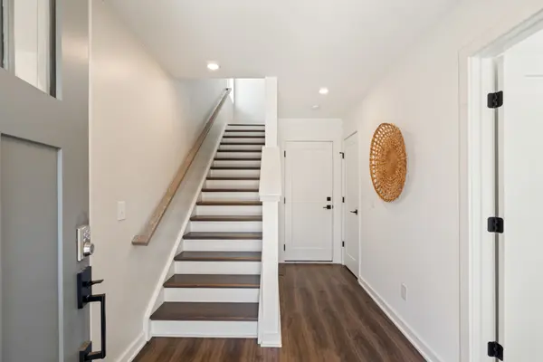 5710A California Ave, Nashville, TN 37209