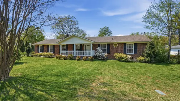 110 Lannom Cir, Tullahoma, TN 37388