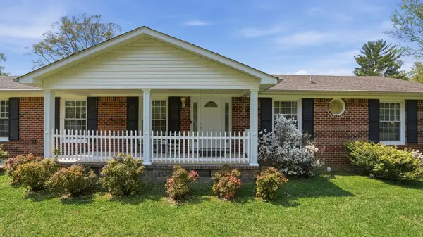 110 Lannom Cir, Tullahoma, TN 37388