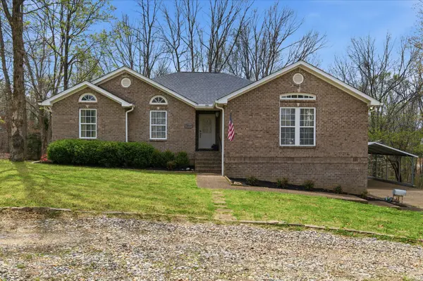9207 Mockingbird Hills Ct, Bon Aqua, TN 37025