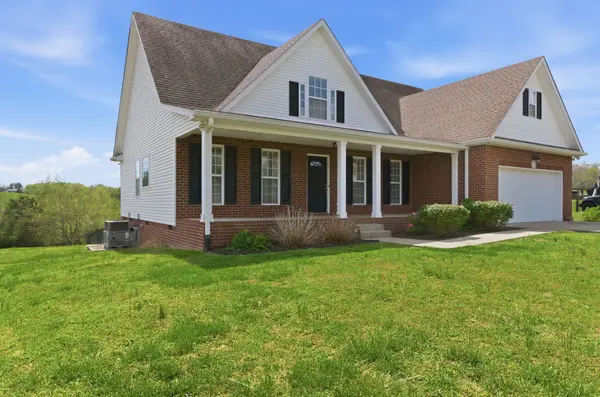 163 Lena Loop, Burns, TN 37029