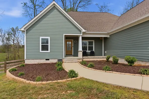 171 Tad Cir, Leoma, TN 38468