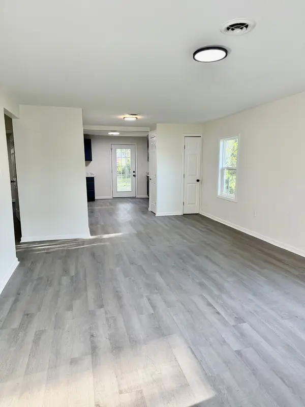 509 3rd St, Lawrenceburg, TN 38464