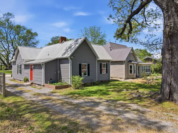 214 S Polk St, Tullahoma, TN 37388