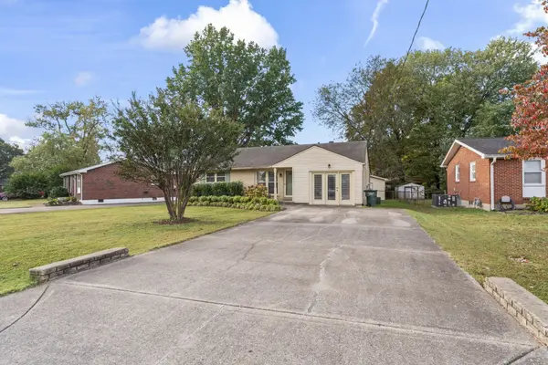 6016 Baltic Dr, Hermitage, TN 37076