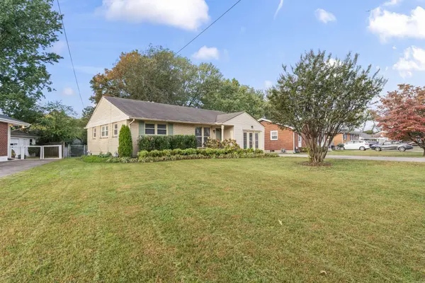 6016 Baltic Dr, Hermitage, TN 37076