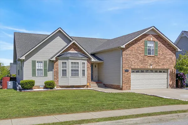 1005 Glenhurst Way, Clarksville, TN 37040