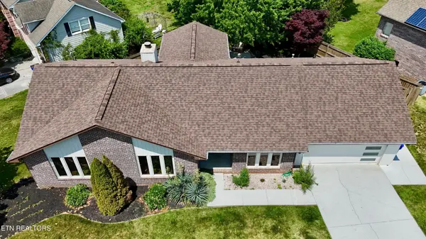 3205 Roanoke Circle, Knoxville, TN 37920
