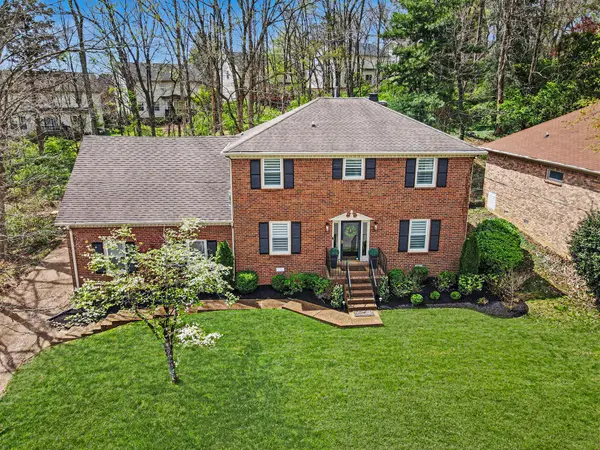 6133 Tuliptree Ln, Nashville, TN 37221