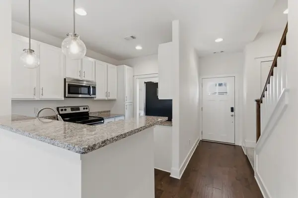212 W Mill Dr, Nashville, TN 37209