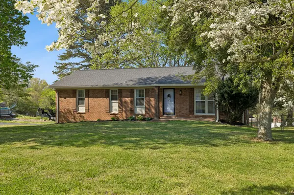 604 Blue Ridge Dr, Columbia, TN 38401