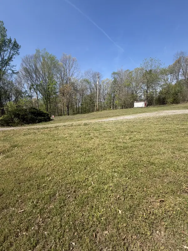 4361 York Landing Rd, Woodlawn, TN 37191