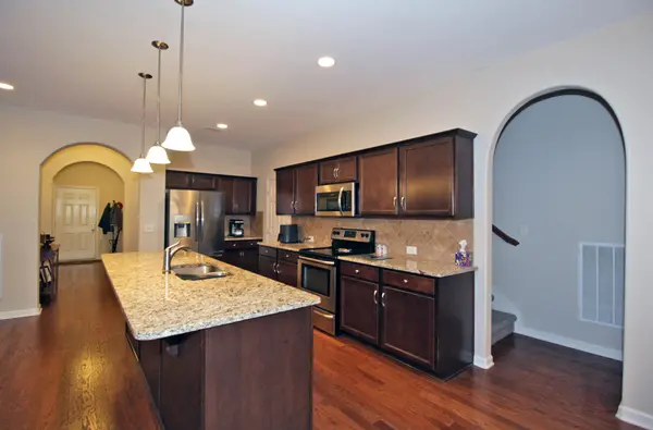 240 Jocelyn Dr, Cottontown, TN 37048