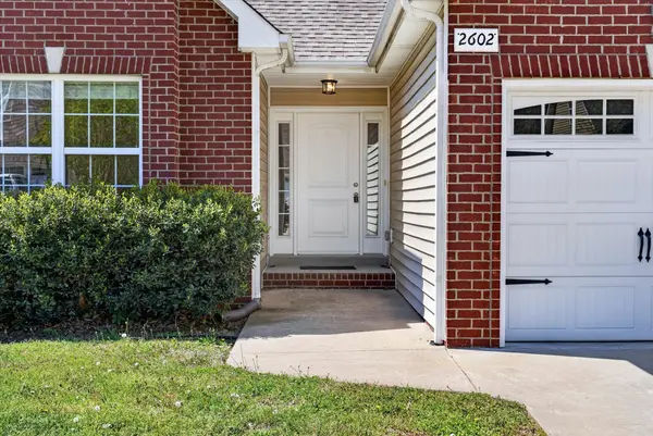 2602 Alex Overlook Way, Clarksville, TN 37043