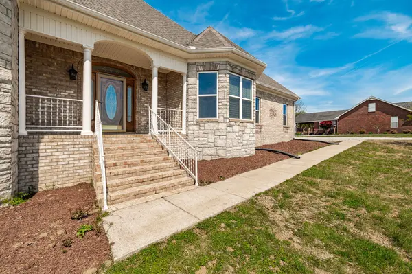 1222 Chenault Ln, Castalian Springs, TN 37031