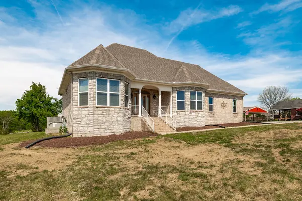 1222 Chenault Ln, Castalian Springs, TN 37031