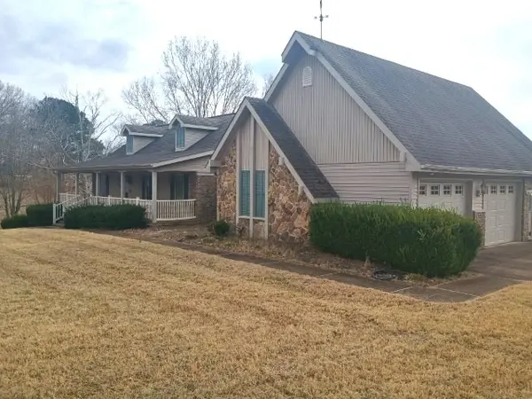116 Norwood Dr, Camden, TN 38320