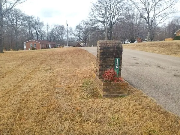 116 Norwood Dr, Camden, TN 38320