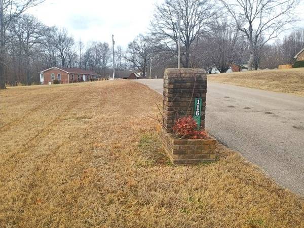 116 Norwood Dr, Camden, TN 38320