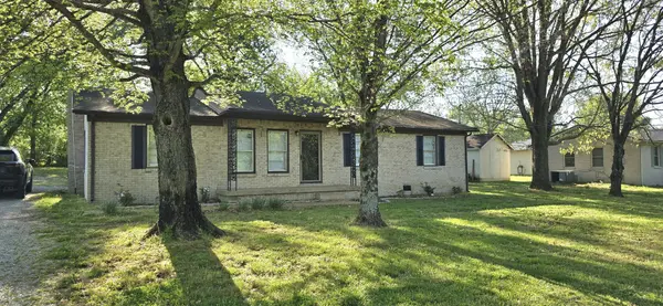 131 Clauson Dr, Columbia, TN 38401