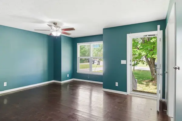 2636 Queen Anne Ct, Springfield, TN 37172