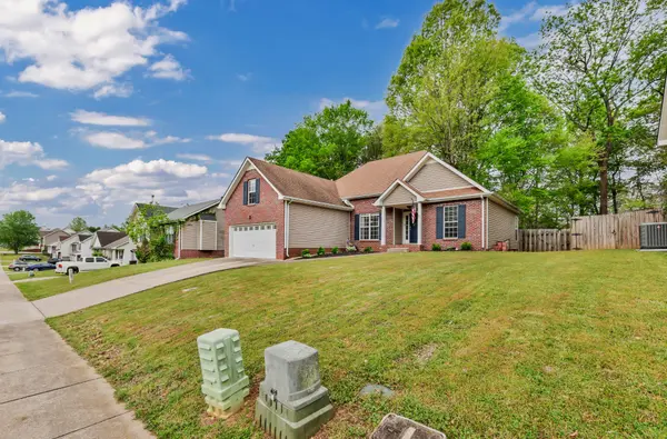 1604 Cedar Springs Cir, Clarksville, TN 37042