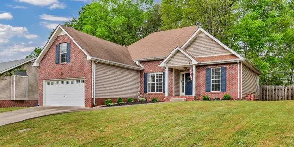 1604 Cedar Springs Cir, Clarksville, TN 37042