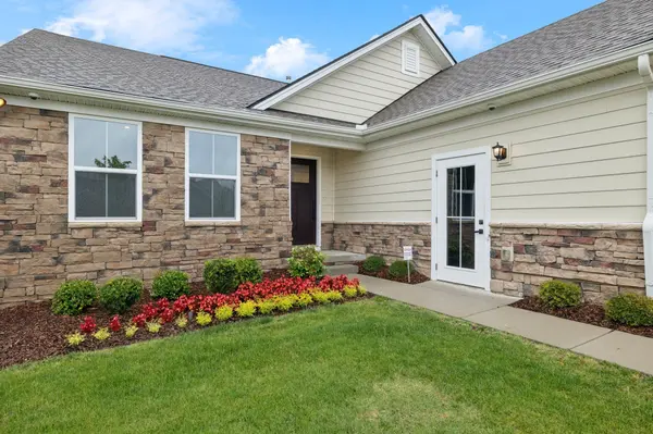 749 Wilkinson Ln, White House, TN 37188