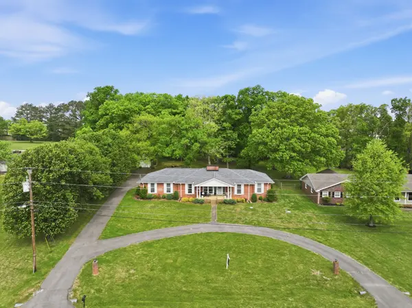 1308 Hill Lakes Ln, Lebanon, TN 37090