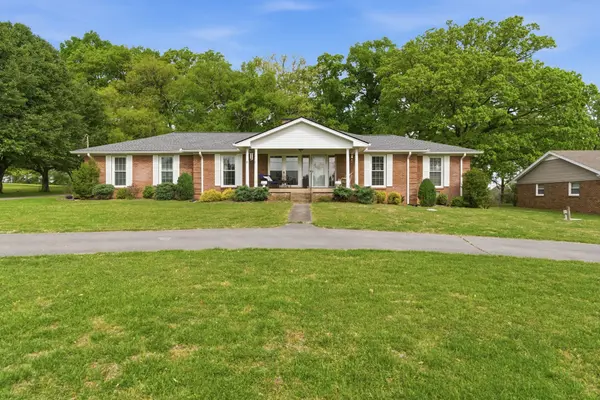 1308 Hill Lakes Ln, Lebanon, TN 37090