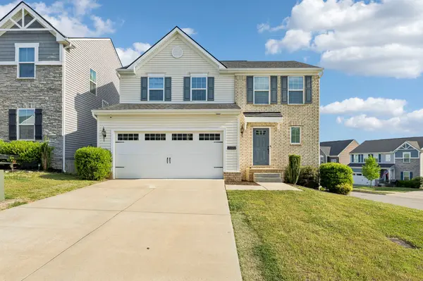 2823 Winterberry Dr, Columbia, TN 38401