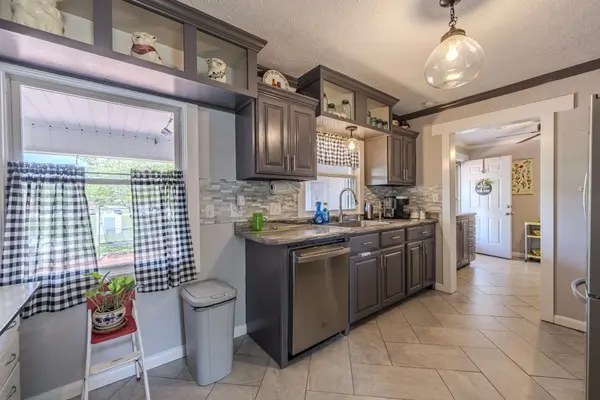 246 OLD SHILOH RD, Adamsville, TN 38310
