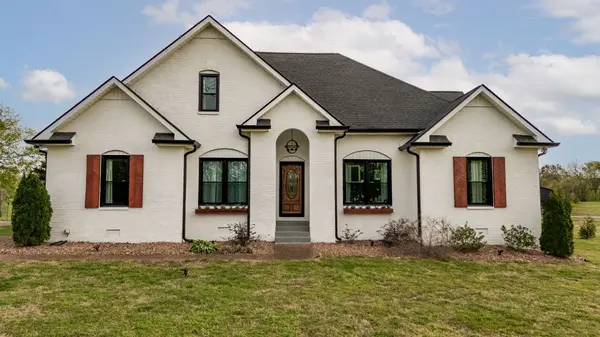95 Old 25 Loop, Castalian Springs, TN 37031