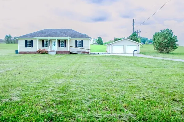 4272 Jl Head Rd, Cedar Hill, TN 37032