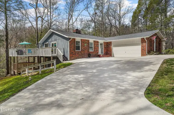 532 Bruce Rd, Gatlinburg, TN 37738