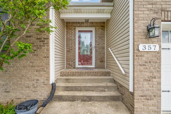 357 Chestnut Grove Ct, Clarksville, TN 37042