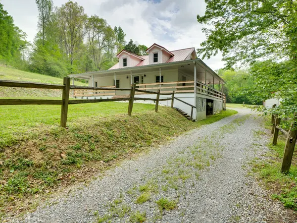 105 Outlaw Ln, Stewart, TN 37175