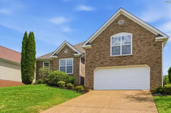 3024 Farmville Cir, Spring Hill, TN 37174