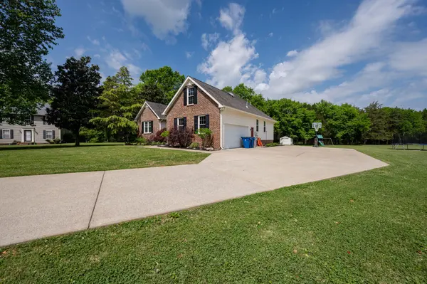 109 Fentress Ct, Rockvale, TN 37153
