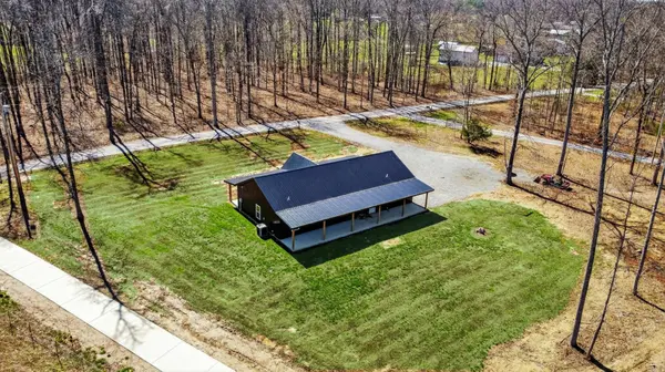 562 Northup Rd, Portland, TN 37148