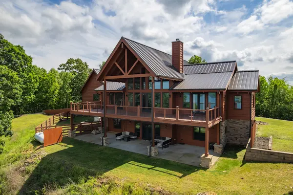 685 River Oaks Dr, Big Sandy, TN 38221